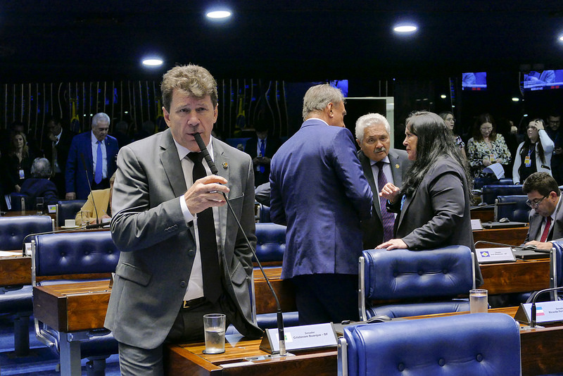 O senador Ivo Cassol (Progressistas-RO) defendeu nesta quarta-feira, (28) no plenário do Senado a liberação da pílula do câncer, a chamada fosfoetanolamina.