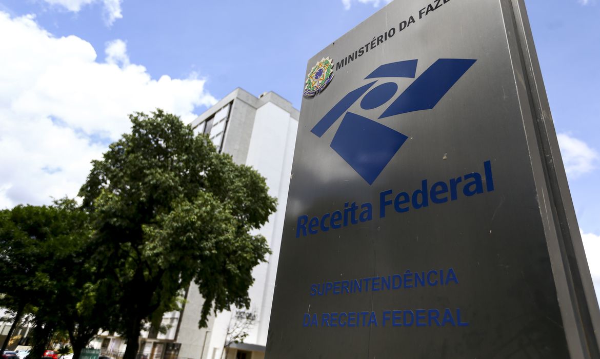 Restituição do imposto de renda: Receita Federal libera consulta nesta quarta (23/08)