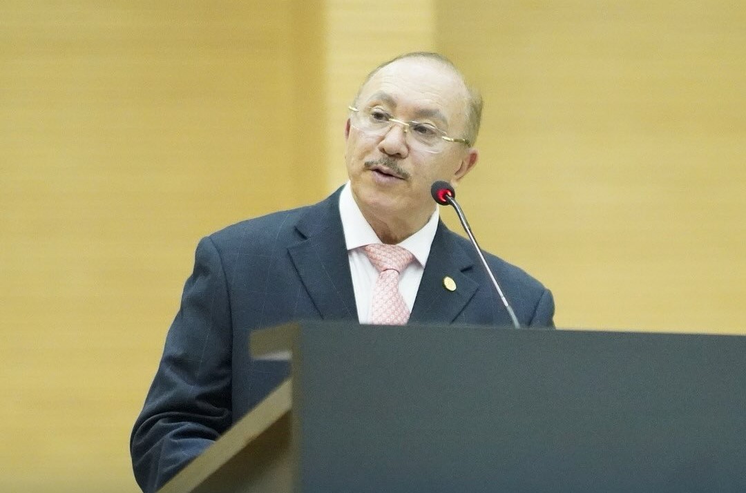 Desembargador Roosevelt Queiroz Costa: decisão importante na véspera da aposentadoria.