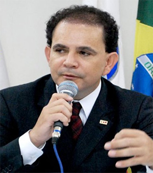Hélio Vieira é advogado em Rondônia