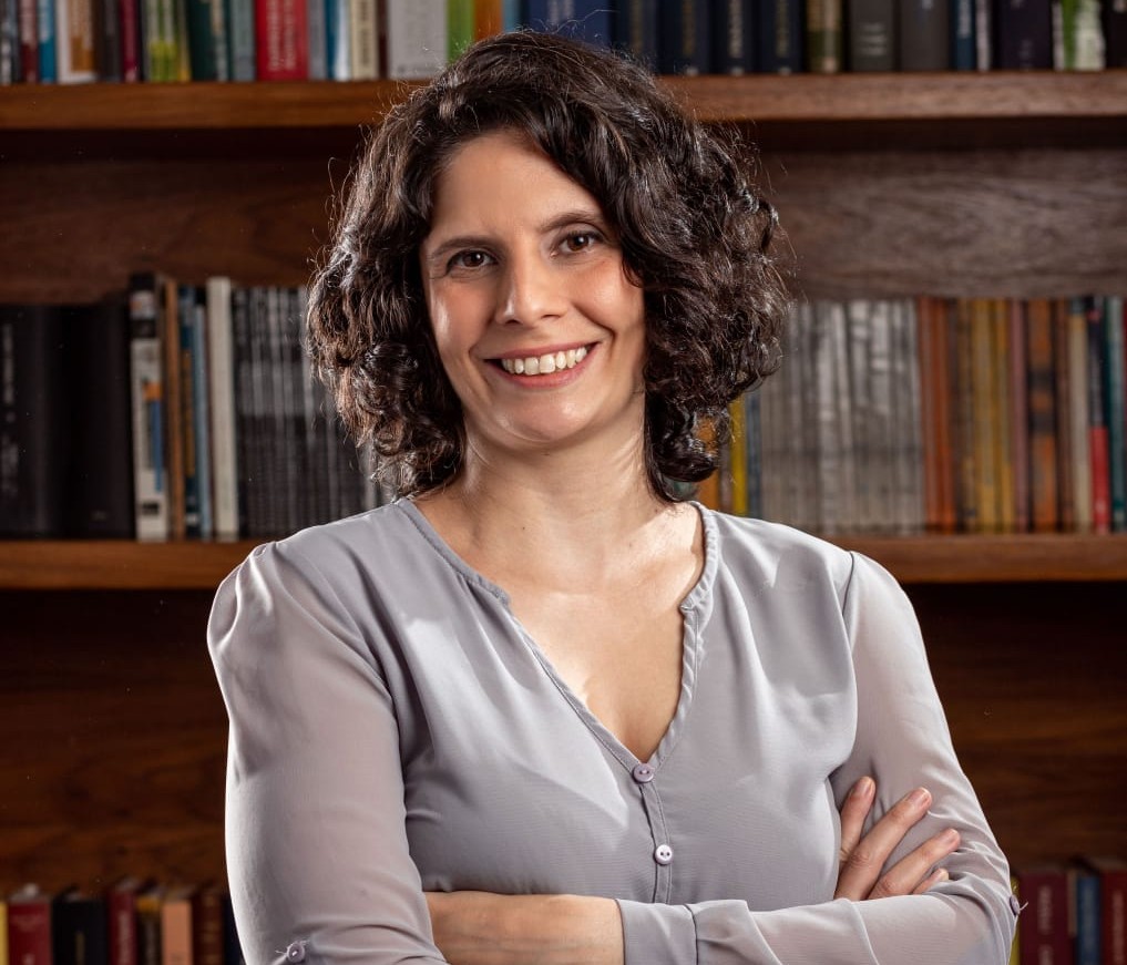 Júlia Alexim, Advogada criminalista
